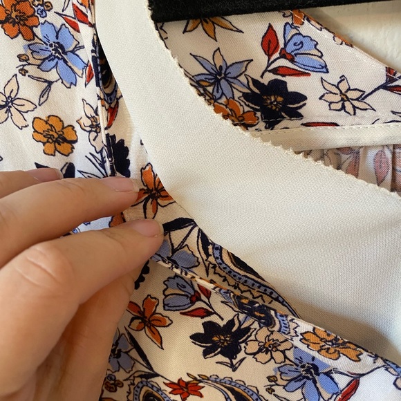 Anthropologie Skies are Blue Multicolor Floral Paisley V-Neck Blouse Sz S - Picture 4 of 9